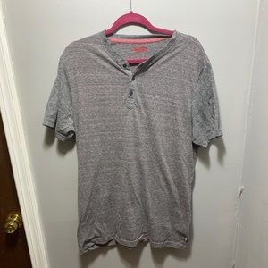 Levi’s grey w red stripe Henley shirt size XL
